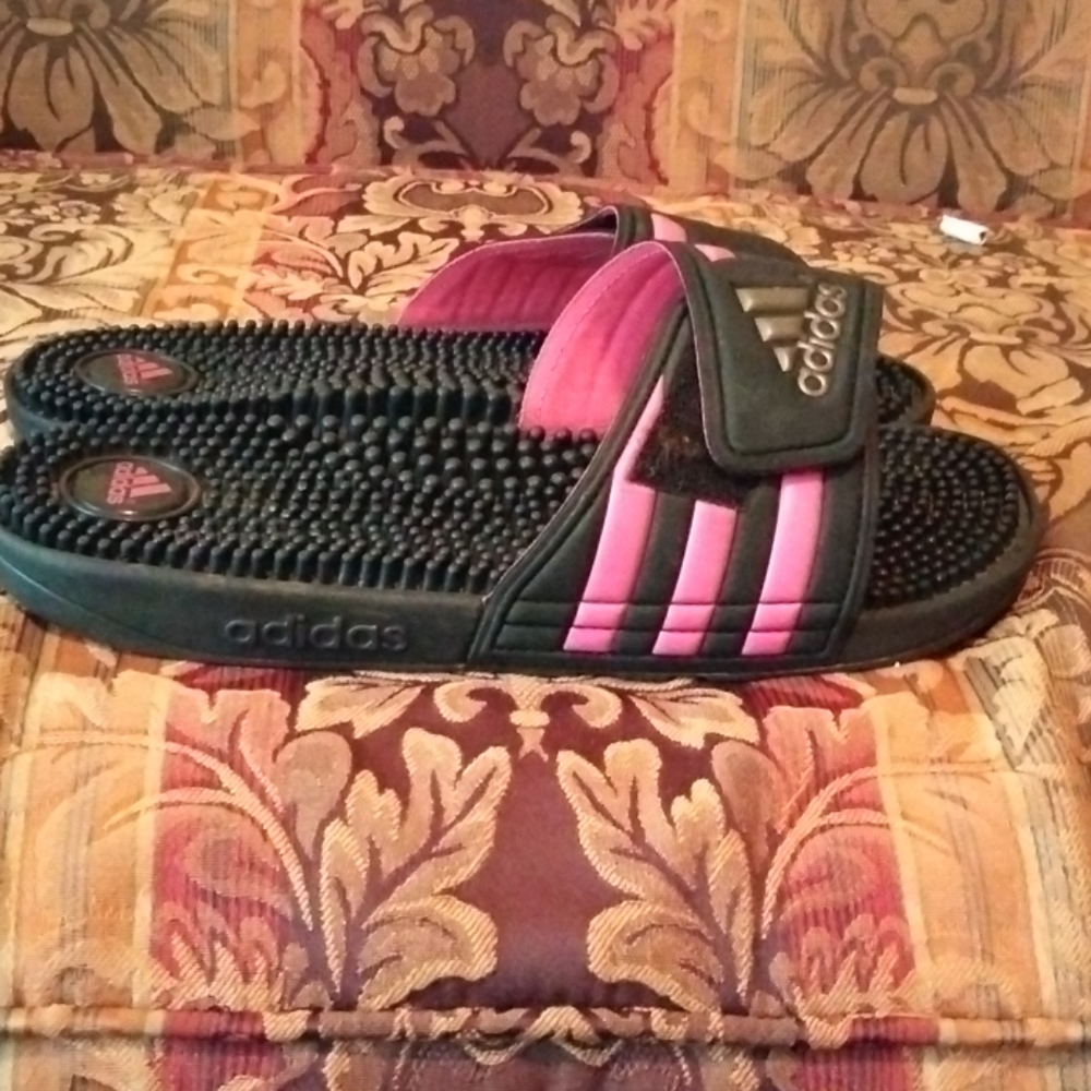 Sandals - Picture 3 of 4